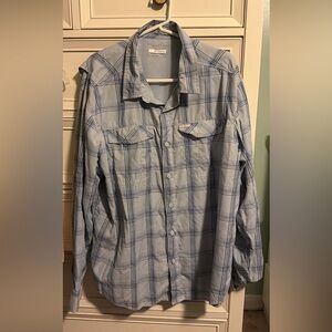 Columbia Sportswear Light Blue Mesh Button Up - XL